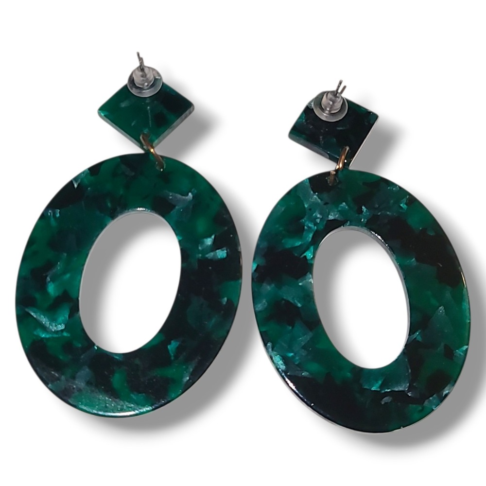 Vintage 80's Womens Fashion Jewelry Emerald Color Plastic Oval Drop Earings - Picture 3 of 3